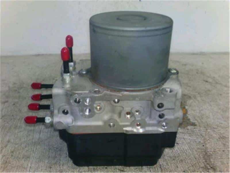 [Used]ABS Control Module TOYOTA Harrier 2014 DBA-ZSU65W - BE FORWARD ...