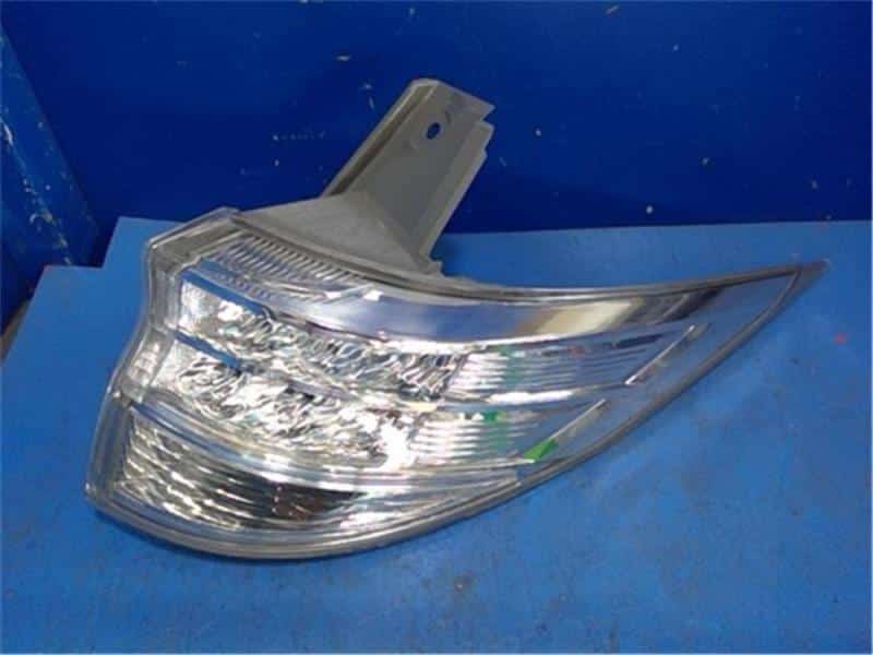 [Used]Right Tail Light TOYOTA Estima 2012 DBA-ACR50W - BE FORWARD Auto ...