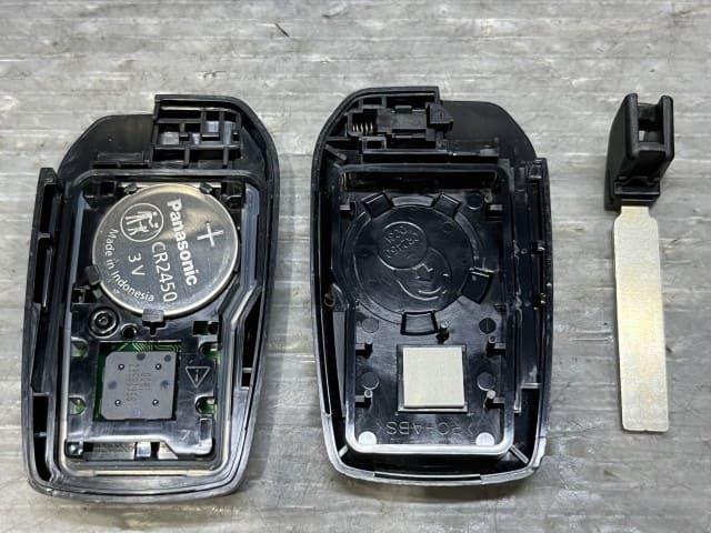 [Used]Keyless Entry Remote Control Key TOYOTA Sienta 2023 6AA-MXPL10G ...