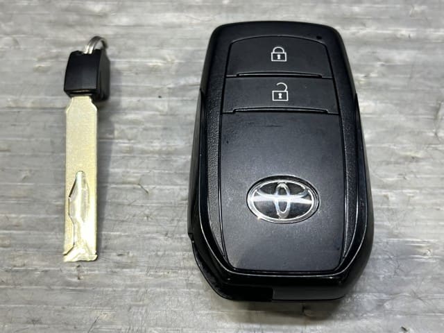 [Used]Keyless Entry Remote Control Key TOYOTA Prius 2025 6AA-MXWH60 ...