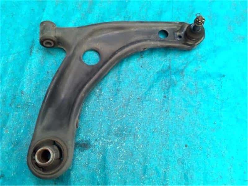 [Used]Front Right Lower Control Arm TOYOTA Ractis 2011 DBA-NCP120 - BE ...
