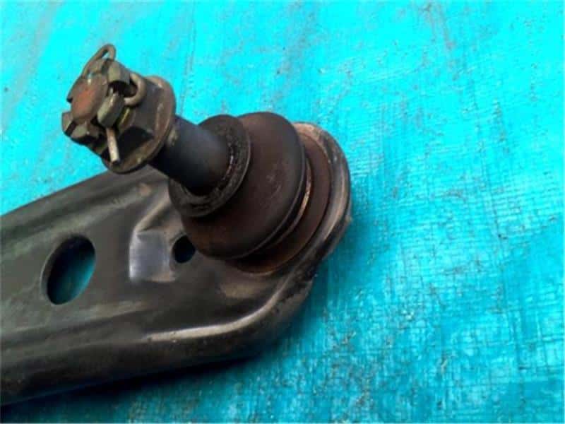 [Used]Front Right Lower Control Arm TOYOTA Ractis 2011 DBA-NCP120 - BE ...