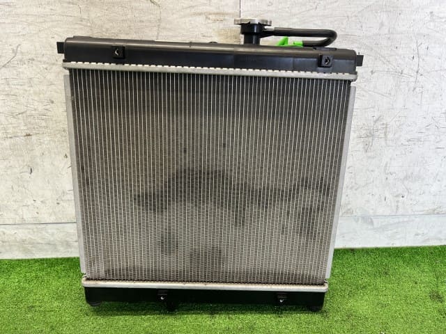 [Used]Radiator SUZUKI Jimny 2018 3BA-JB64W 1770077R00 - BE FORWARD Auto ...