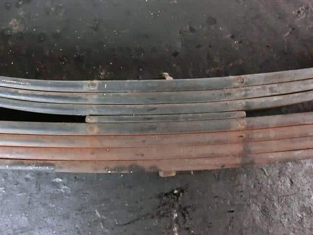 [Used]Rear Right Leaf Spring Assembly MITSUBISHI Canter 1999 KC-FE568EV ...