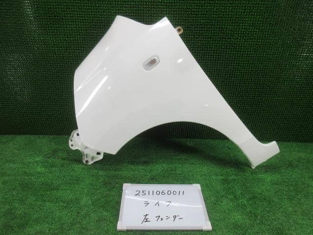 大得価，セール】 ライフ DBA-JC1 左Fフェンダー 60261-SZH-000ZZ