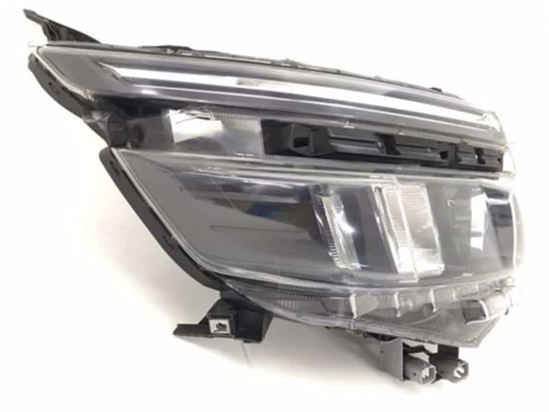 [Used]Right Headlight TOYOTA Voxy 2014 DAA-ZWR80G 8113028D21 - BE ...