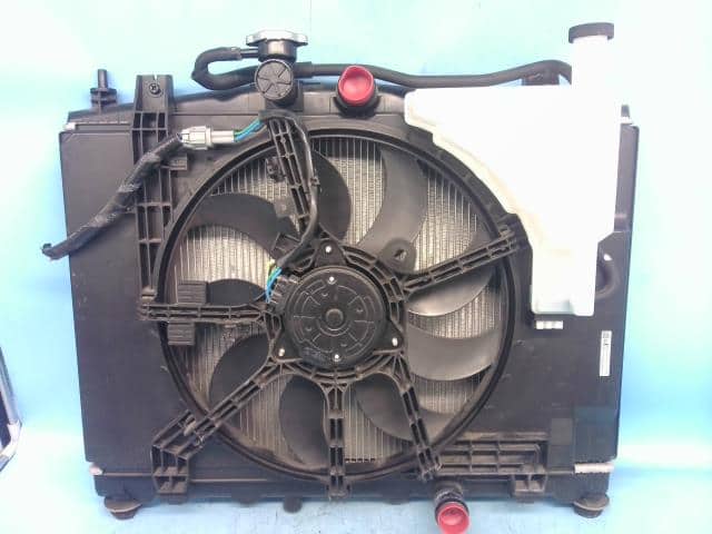 [Used]Radiator NISSAN Cube 2014 DBA-Z12 214101FY0A - BE FORWARD Auto Parts