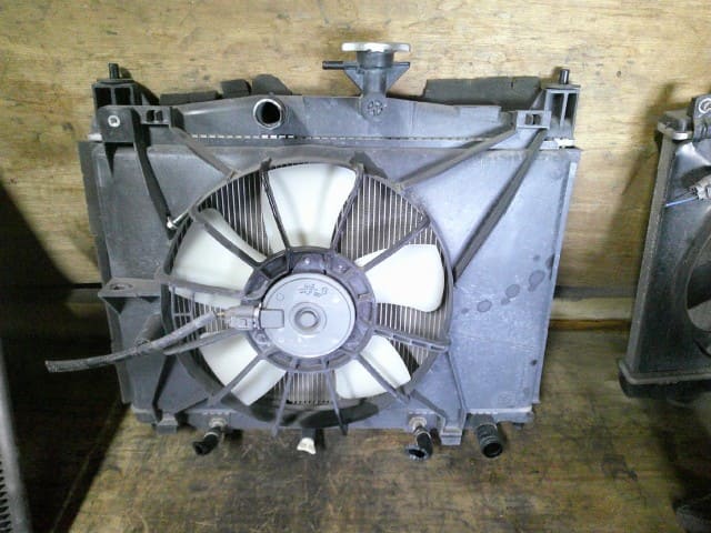 [Used]Radiator MAZDA Demio 2011 DBA-DE3FS ZJ3915200A - BE FORWARD Auto ...