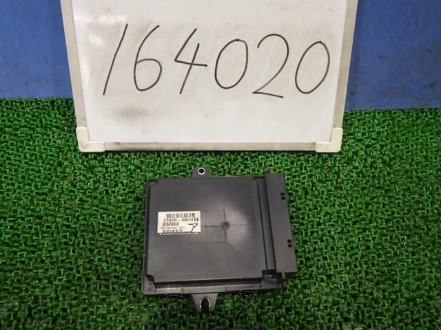 [Used]Engine Control Unit SUZUKI Every 2006 EBD-DA64V 3392068H42 - BE ...