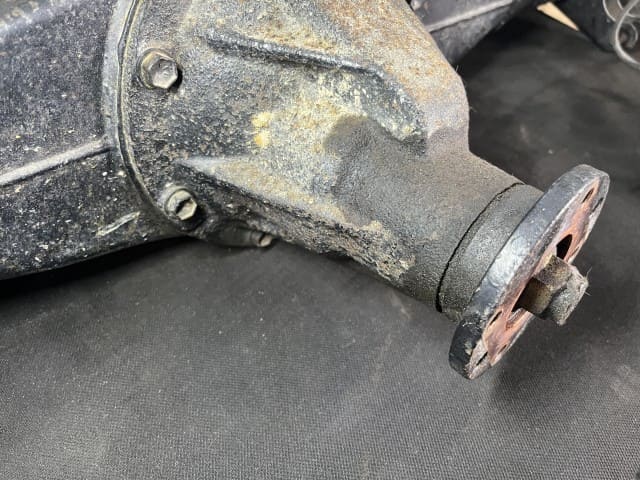 [Used]Rear Differential Housing Assembly SUZUKI Carry 2001 GD-DB52T ...