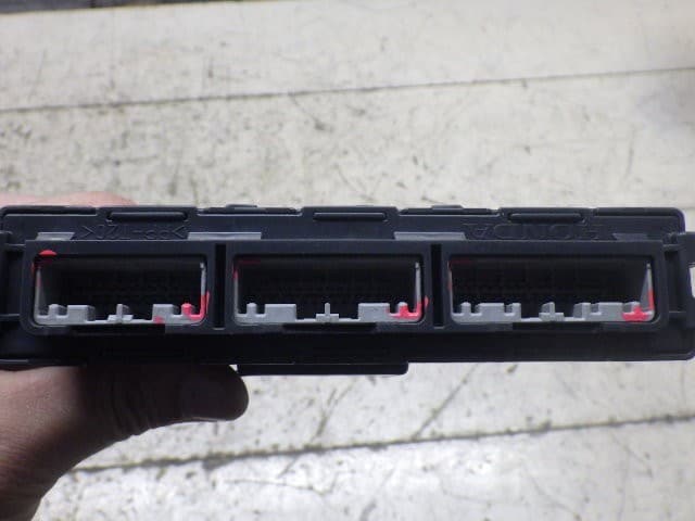 [Used]Control Unit HONDA Step Wagon 2015 DBA-RP3 38329TAAJ11 - BE ...