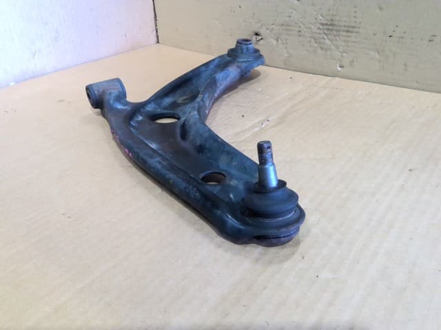 [Used]Front Left Lower Control Arm TOYOTA Ractis 2008 CBA-NCP105 ...