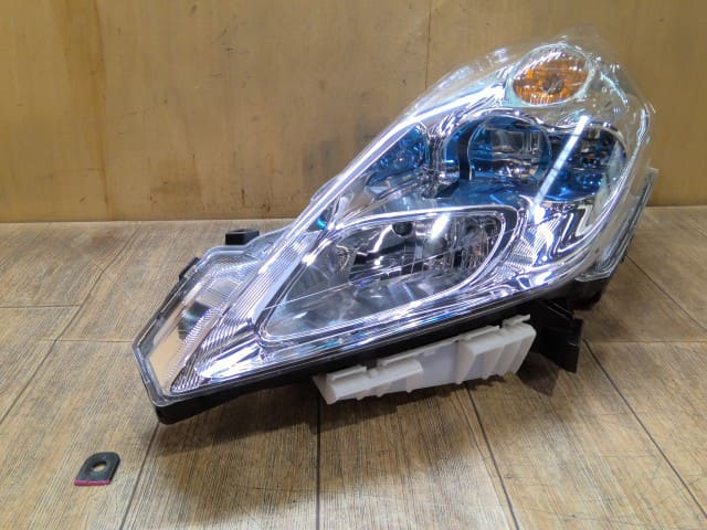リーフ ZAA-AZE0 左ヘッドライト 左ヘッドランプ X EM57 RBJ LED