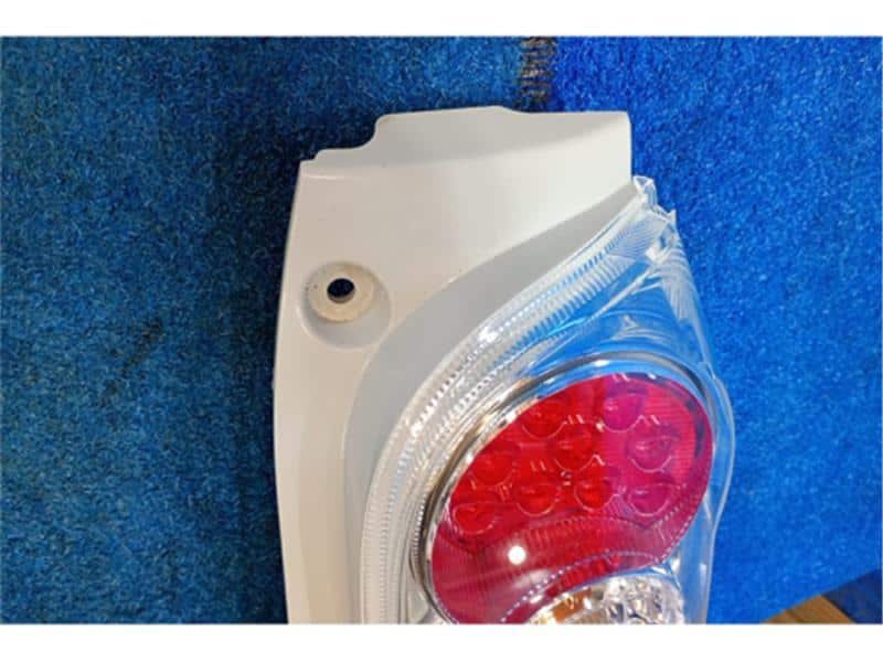 Used]Right Tail Light DAIHATSU Mira cocoa 2013 DBA-L675S