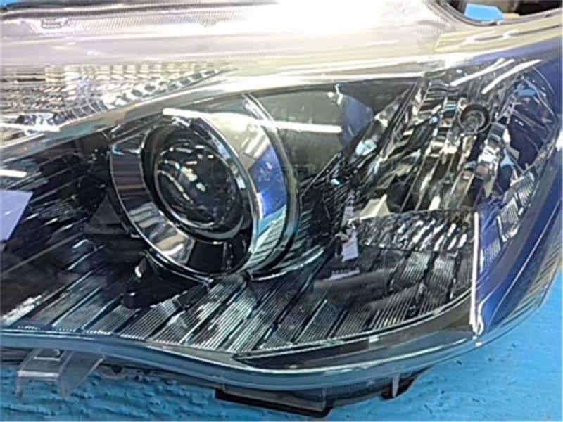 Used]Left Headlight TOYOTA Corolla Fielder 2014 DAA-NKE165G
