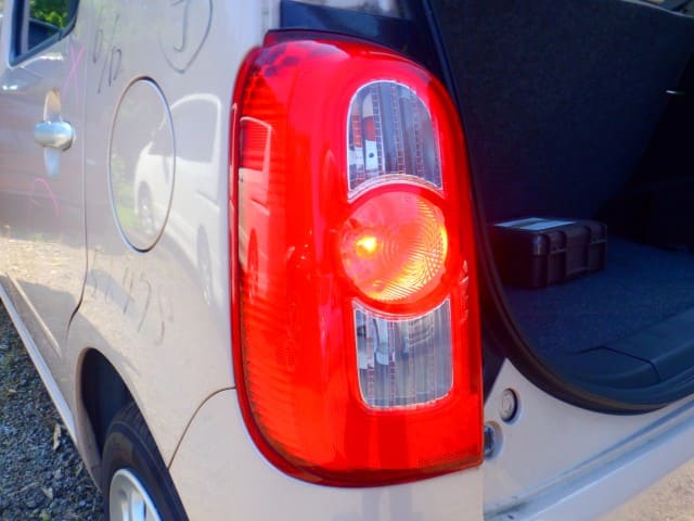 Used]Left Tail Light DAIHATSU Mira cocoa 2010 DBA-L675S 81560B2300