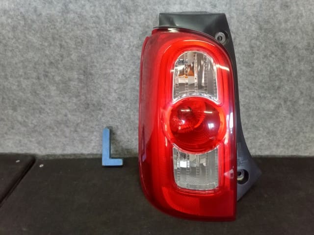 Used]Left Tail Light DAIHATSU Mira cocoa 2011 DBA-L675S 81560B2300