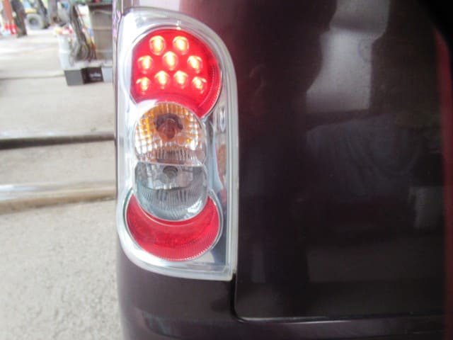 Used]Left Tail Light DAIHATSU Mira cocoa 2015 DBA-L675S 81560B2480