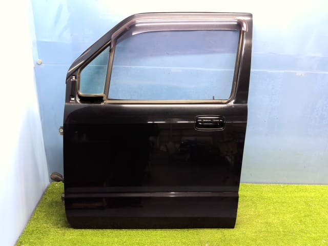 【クワトロ】2011他 ピニャン 1 Used]Front Left Door Assembly SUZUKI Wagon R 2005 CBA-MH21S