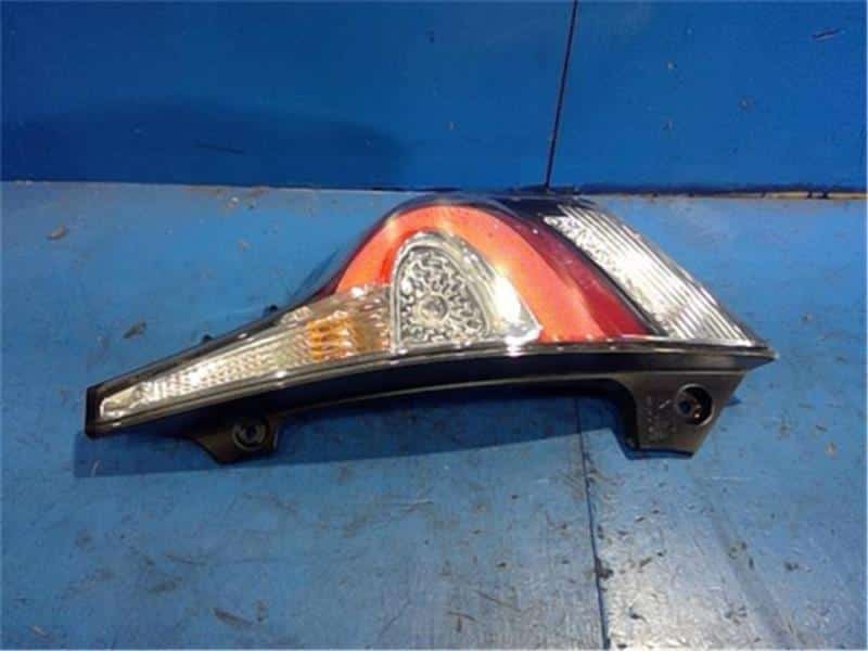 Used]Right Tail Light TOYOTA Aqua 2019 DAA-NHP10 - BE FORWARD Auto
