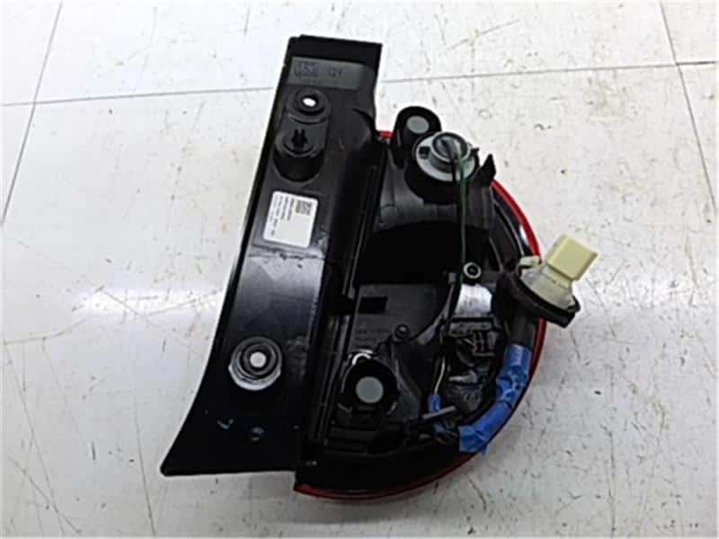 SUZUKI ALTO lapin テールランプ 本体 R5 5BA-He33S Used]Left Tail Light SUZUKI Alto Lapin 2023 5BA-HE33S - BE FORWARD