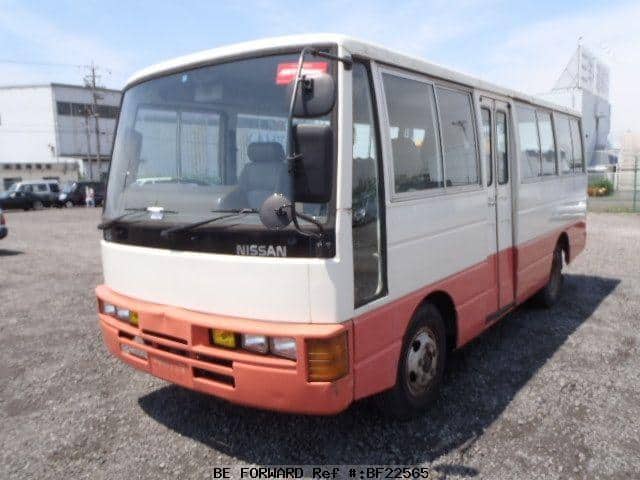 3ニャンズママ　1113 mannine | 三越伊勢丹オンラインストアでは350周年限定柄
