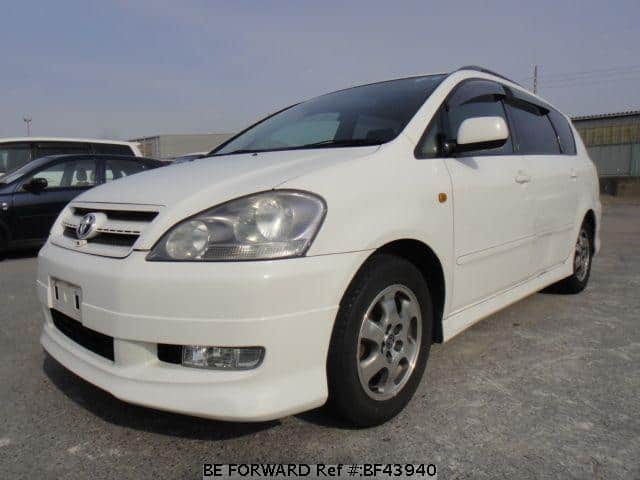 Toyota ipsum 2001 год
