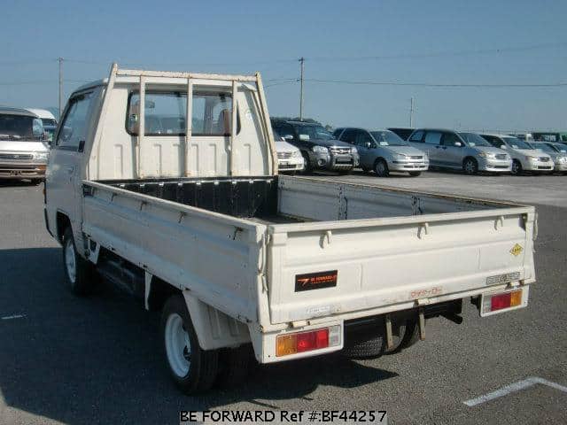 Mitsubishi delica 1985