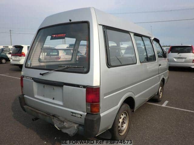 Nissan vanette 1990