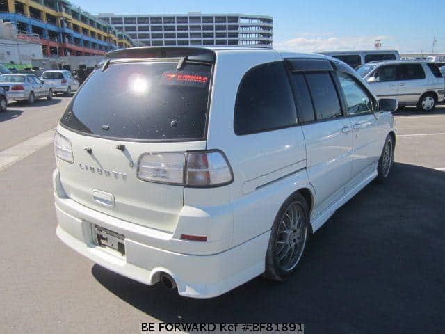 Nissan liberty rm12