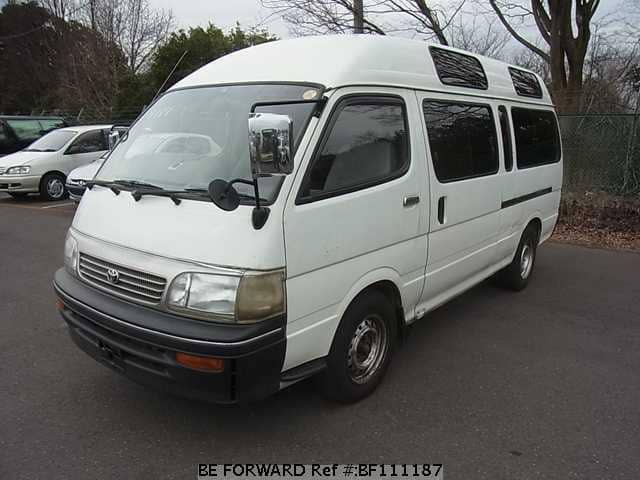 TOYOTA Hiace Commuter