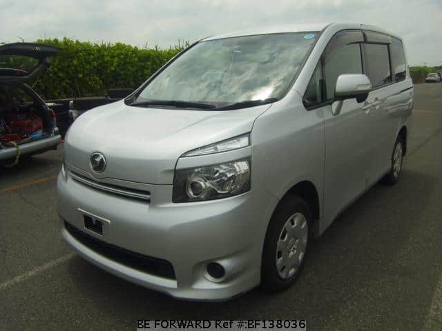 Toyota voxy 2008