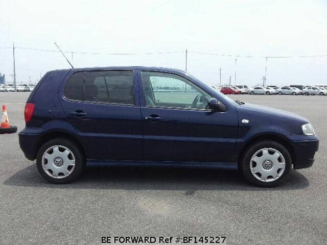 Volkswagen Polo 4 portes bleu - HER024211-002 - Herpa - Véhicules