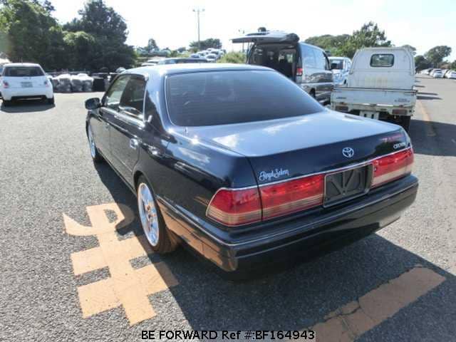 Huyền thoại một thời Toyota Crown 1998 đẹp long lanh được rao bán với giá  tới 15 tỷ đồng đắt hơn Camry bản cao cấp nhất