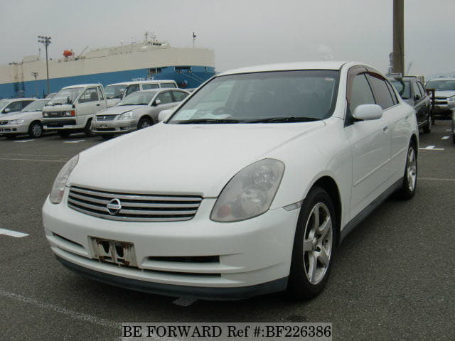 Nissan Skyline Coupe (J-Collection) 1:43