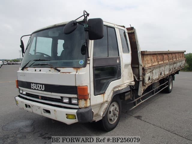 Шильдик Isuzu forward