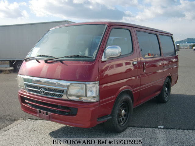 Van maroon top