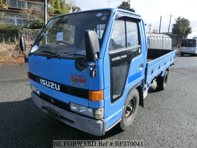 Isuzu elf truck