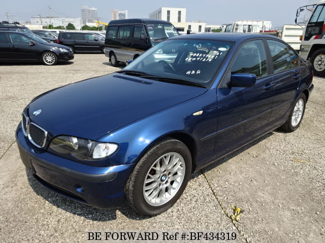 G/19E25■BMW E46 クーペ GH-AY20 (318Ci Mスポ 03y中期)■ハイマウントストップランプ 8386965 (LED 上部センターブレーキランプ) G⁄19E25□BMW E46 クーペ GH-AY20 (318Ci Mスポ 03y中期)□EWS3