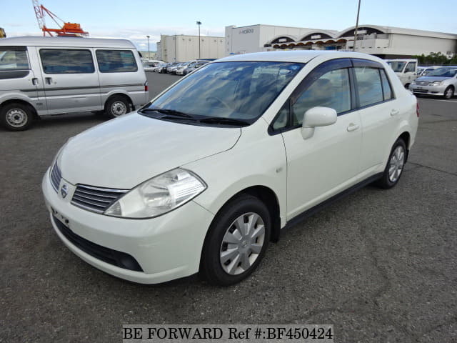 Nissan latio 2006