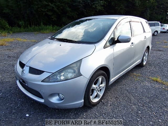 Mitsubishi grandis 2003