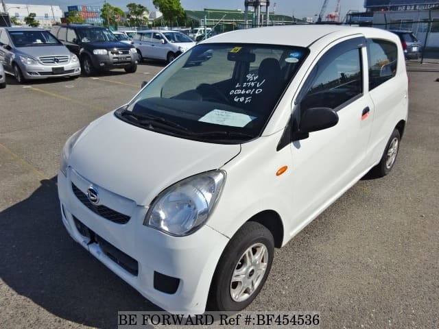 Daihatsu mira 2009 год