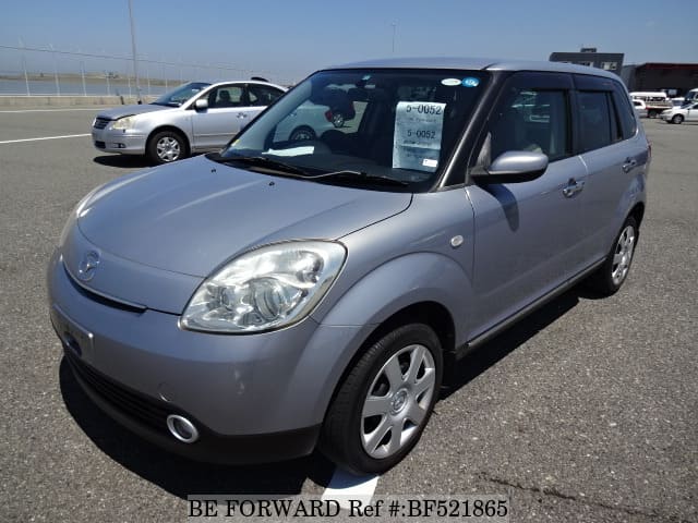Mazda verisa 2005