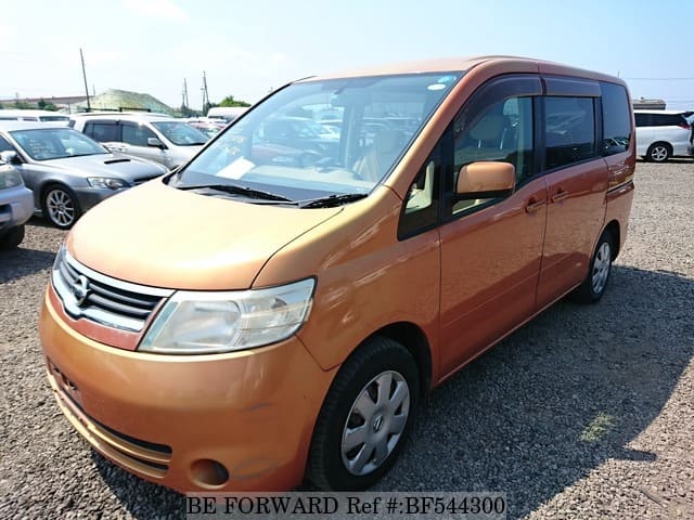 Nissan serena 2005