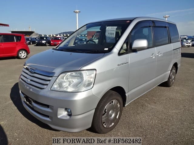 2003 TOYOTA NOAH X ELCEO EDITION/TA-AZR60G usados à venda no Japão