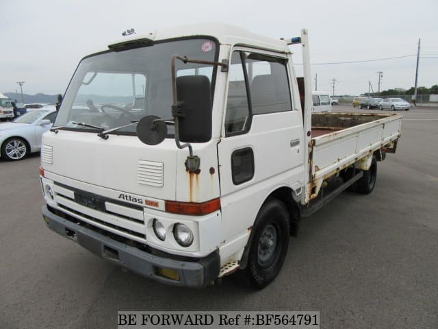 Ниссан атлас 1988