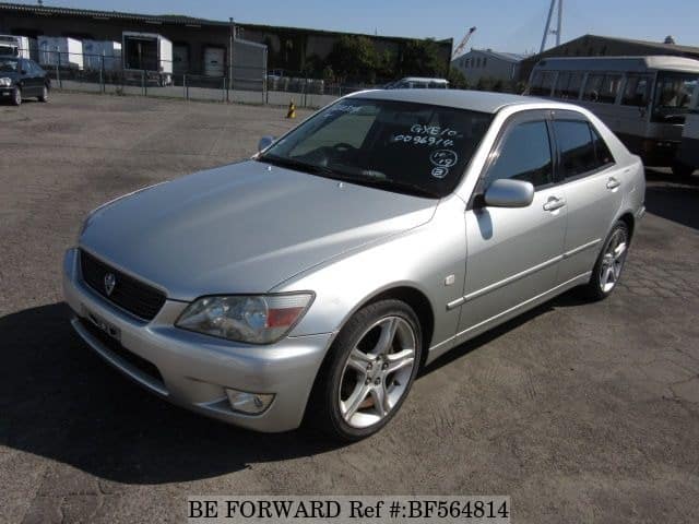 Toyota altezza 2002