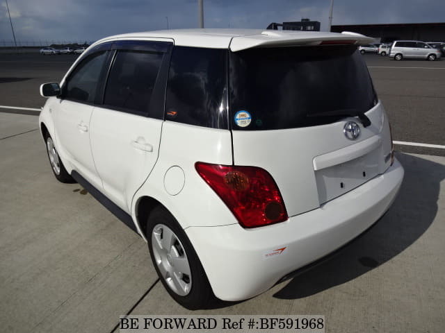 イスト UA-NCP60 左リアドア 199 67004-52160 016757 2NZ-FE