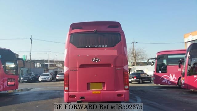 Hyundai universe 2010