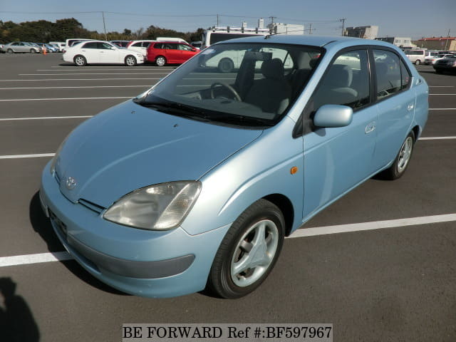 Toyota prius nhw10